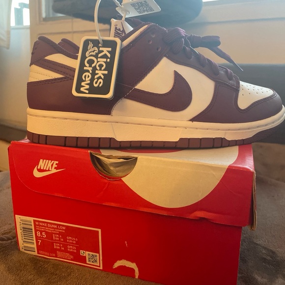 Sail/dark beetroot cachemere women Nike dunk low - Picture 7 of 7